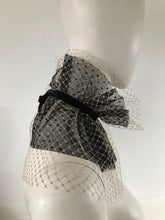 Load image into Gallery viewer, Ann Ruffle Collar