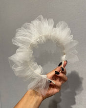 Load image into Gallery viewer, White Tulle headband