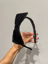 Load image into Gallery viewer, Velvet headband