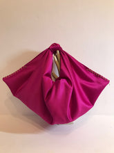 Load image into Gallery viewer, Vogelkop fuchsia  bag