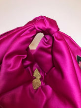 Load image into Gallery viewer, Vogelkop fuchsia  bag