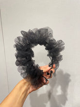 Load image into Gallery viewer, Black tulle headband
