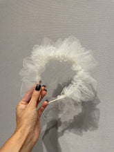 Load image into Gallery viewer, White Tulle headband