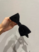 Load image into Gallery viewer, Velvet headband