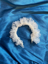 Load image into Gallery viewer, Pearl tulle headband